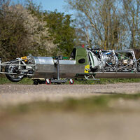 ¿Esto es una moto? Guy Martin quiere llegar a los 643 km/h con este cachivache de dos ruedas y una turbina de 1.200 CV