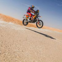 Kevin Benavides comprime la lucha por el Dakar con una victoria que mantiene las esperanzas de KTM