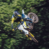 La gama Husqvarna de motocross se renueva con nuevas suspensiones y conectividad con smartphone para ajustar el motor