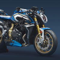 MV Agusta Brutale 1000 RR Blue & White: una moto única con 208 CV para un fanático del fútbol italiano