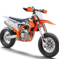 ¡Diabólica! La KTM 450 SMR se renueva con mejores frenos y 63 CV para solo 102 kg, por 11.079 euros