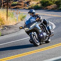 Las copias chinas vuelven a la carga: esta moto parece una Honda Gold Wing, pero en realidad tiene 2.400 cc y ocho cilindros