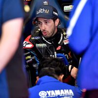 Andrea Dovizioso está muy cerca de volver a correr en MotoGP con Yamaha, y podría dejar sin sitio a un piloto que se creía seguro 