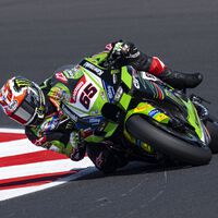 Mientras Ducati pierde vueltas en Superbikes, la Kawasaki Ninja ZX-10RR de Jonathan Rea tendrá más rpm en Imola 