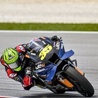 Cal Crutchlow se da una última alegría en MotoGP y Pecco Bagnaia queda en manos de la lluvia en Sepang