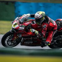 La lesión de Álvaro Bautista es más grave de lo que parecía: no es seguro que corra la próxima carrera de Superbikes 