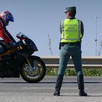 Los moteros con carnet de coche son los más peligrosos, pero los de motos grandes tienen peores accidentes