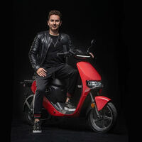 Jorge Lorenzo se asocia con Super Soco para lanzar una edición especial del ciclomotor CUmini