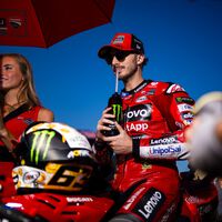 "Me encanta Ducati, pero...". Pecco Bagnaia no descarta cambiar de equipo en MotoGP tras convivir con Marc Márquez 