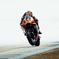 Brad Binder bate a las Ducati en Japón, Marc Márquez se sobrepone a los problemas y Honda confirma la mejora 