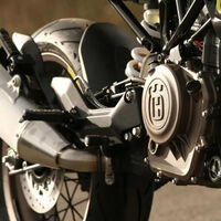 Cazadas las nuevas Husqvarna Vitpilen y Svartpilen: las naked serán tan KTM como la 890 Duke... Hasta de motor