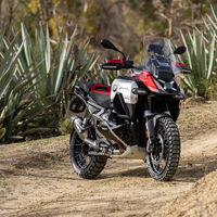 Habemus BMW R 1300 GS Adventure, un mastodonte viajero cargado hasta los dientes para ser la auténtica reina trail