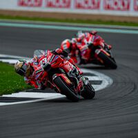 Ducati llevó a Silverstone una mejora solo para las GP24 de Pecco Bagnaia y Jorge Martín. Enea Bastianini ganó la carrera 