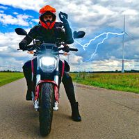 Dar la vuelta al mundo en una moto eléctrica: el reto que afrontará este youtuber (con vídeos incluidos) 