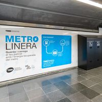 Adiós a quedarse sin batería yendo al trabajo: Barcelona ya tiene su primera metrolinera para patinetes