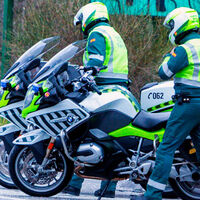 La caza de la DGT es real: va a por las motos grandes de 200 CV por sus "animaladas", subirán las multas y sacarán a pasear las camufladas