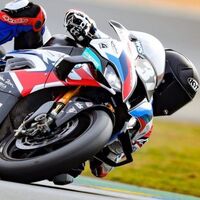 Xavi Forés alucina con la nueva BMW M 1000 RR con la que correrá en 2021: "Tenía una sonrisa bajo el casco"