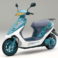 El nuevo scooter retro que Honda tiene en el horno se acelera con el pie, y es algo revolucionario que no habíamos visto en una moto