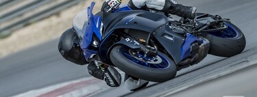 Probamos la Yamaha R7: una deportiva única en su especie para el carnet A2 con 74 CV, postura radical y una parte ciclo equilibrada