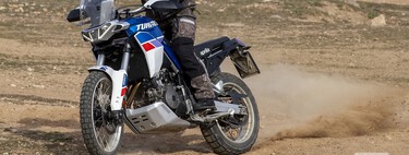 Probamos la Aprilia Tuareg 660: una trail para el carnet A2 que sabe a aventura, va bien equipada y rivaliza con la Yamaha Ténéré