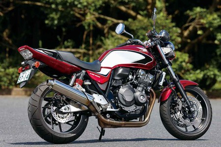 Honda ha tenido un ataque de nostalgia. Se llama CB500, es una naked retro y lleva un motor que llevaba años inédito