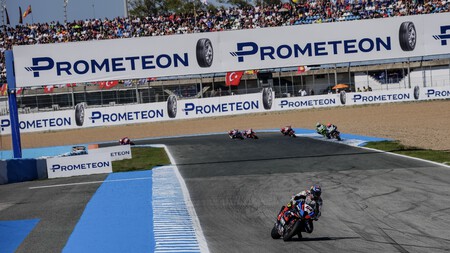 Toprak Razgatlioglu evita el triplete de Nicolò Bulega para despedirse por todo lo alto en Jerez de su año de ensueño 