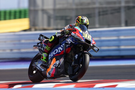 "Prueba antes las piezas uno del LCR que un piloto oficial". Misano debía iniciar el resurgir de Honda, pero ha sido otro fiasco 