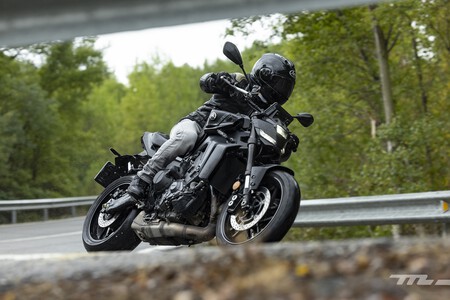 Yamaha Mt 09 Y Amt 2025 Prueba 008