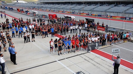 ¡Oficial! No se podrá correr en el mundial de motos con menos de 18 años y la radio llega a MotoGP