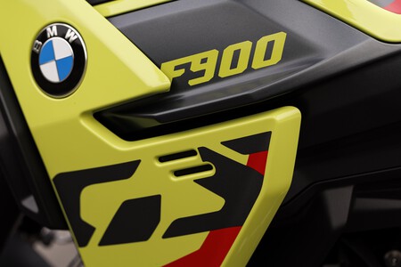 Bmw F 900 Gs 008