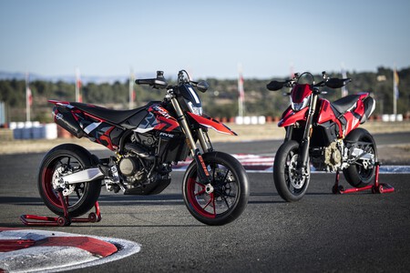 Ducati Hypermotard 698 Mono 2024 012