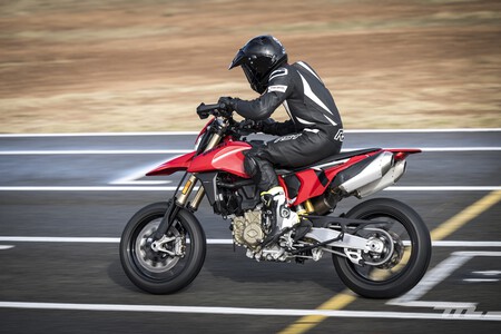 Ducati Hypermotard 698 Mono 2024 Prueba 061