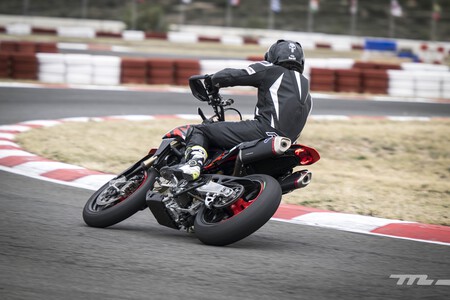 Ducati Hypermotard 698 Mono 2024 Prueba 033