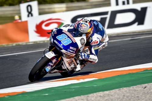 ¡Implacable! Jorge Martín firma su primera victoria de Moto3 con triplete español junto a Mir y Ramírez