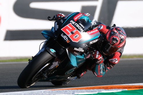 ¡La última diablura! Fabio Quartararo bate a Marc Márquez para llevarse la pole en Valencia