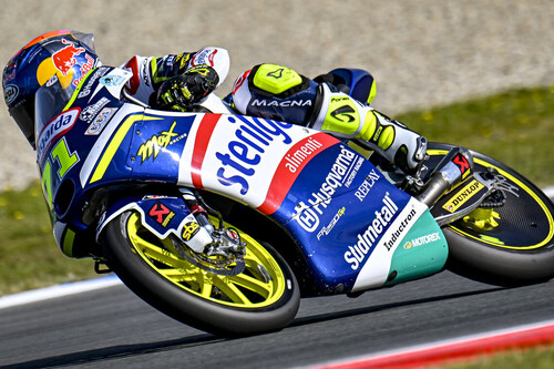 Ayumu Sasaki gana la primera carrera de su vida y Sergio García rescata el liderato del mundial de Moto3