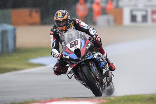 Michael van der Mark gana una carrera de supervivencia tres años después y Bautista remonta su podio más inteligente en el pantano de Magny-Cours