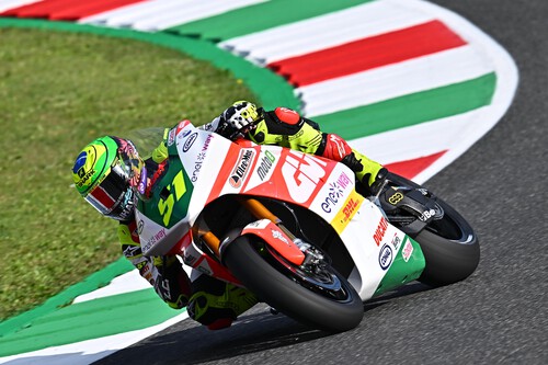 Eric Granado gana una caótica carrera de MotoE bajo la lluvia en Mugello y Jordi Torres es líder del mundial