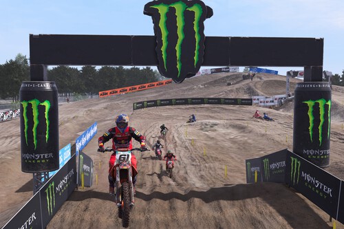 Analizamos el MXGP 2021: un disfrutable juego de motos para PS5 que conoce perfectamente a su público y lo respeta 