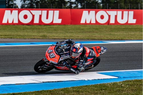 Iván Ortolá arruina la fiesta en Assen adelantando a Collin Veijer en la última chicane; David Muñoz vuelve al podio 