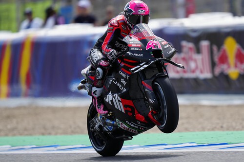 Aleix Espargaró hace la pole en una caótica clasificación en Jerez con Dani Pedrosa en segunda fila