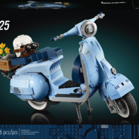 LEGO saca al mercado una Vespa 125 de los años 60 para adultos que quieran disfrutar de su montaje como un niño 